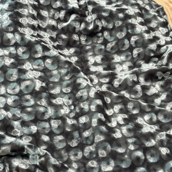 Beatriz Bisset Originals Sage & Gold Velvet Silk Throw with Beaded Tassels - Picture 2 of 8